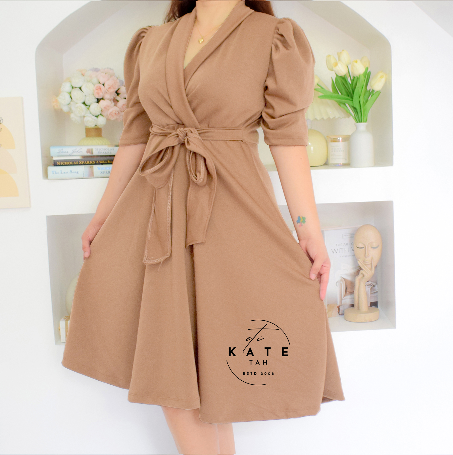 vera dark beige.jpg